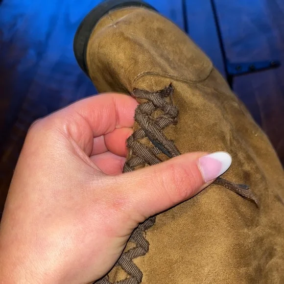 Kenneth Cole Girls Boots - Picture 11 of 13